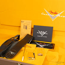 Load image into Gallery viewer, Fender 923-6053-042 Custom Shop (#CZ565438), 1962 LTD Strat, Gold Hardware, Heavy Relic, Aged Sherwood Green Metallic over 3-color Sunburst-Easy Music Center