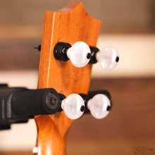 Load image into Gallery viewer, Kamaka HF1 Koa Soprano Ukulele (#250529)-Easy Music Center