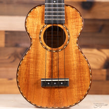 Load image into Gallery viewer, Kamaka HF-1D Deluxe Koa Soprano Ukulele (#240474)-Easy Music Center