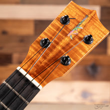 Load image into Gallery viewer, Kamaka HF-1D Deluxe Koa Soprano Ukulele (#240474)-Easy Music Center