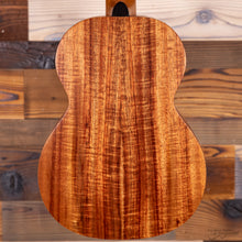 Load image into Gallery viewer, Kamaka HF-3D Deluxe Koa Tenor Ukulele (#260180)