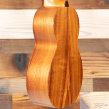 Load image into Gallery viewer, Kamaka HF2 Koa Concert Ukulele (#230785) - 7/28/2023 RA-Easy Music Center