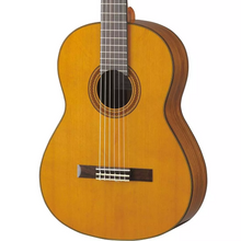 Load image into Gallery viewer, Yamaha CG162C Solid cedar top, ovankol back and sides, rosewood fingerboard; Natural-Easy Music Center