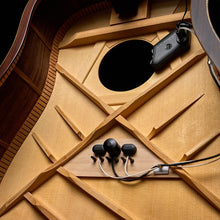 Load image into Gallery viewer, LR Baggs HIFI-DUET High-Fidelity + Mic Mixing Acoustic Pickup System-Easy Music Center