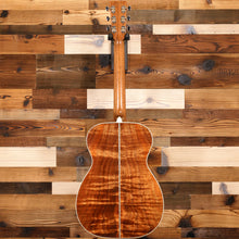 Load image into Gallery viewer, Martin 00-28-KOA-CS 00-28 Custom Shop Premium Grade Koa 14-Fret (#3012668)-Easy Music Center
