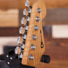 Load image into Gallery viewer, Charvel Charvel 286-9303-000 USED 2017 Guthrie Govan Signature Guitar (#GG1400275) - Easy Music Center
