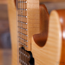 Load image into Gallery viewer, Charvel Charvel 286-9303-000 USED 2017 Guthrie Govan Signature Guitar (#GG1400275) - Easy Music Center
