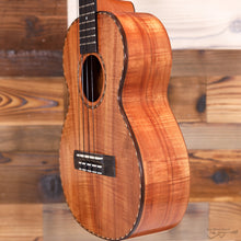 Load image into Gallery viewer, Kamaka HF-3D Deluxe Koa Tenor Ukulele (#240211)
