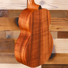Load image into Gallery viewer, Kamaka HF3 Koa Tenor Ukulele (#241305)-Easy Music Center
