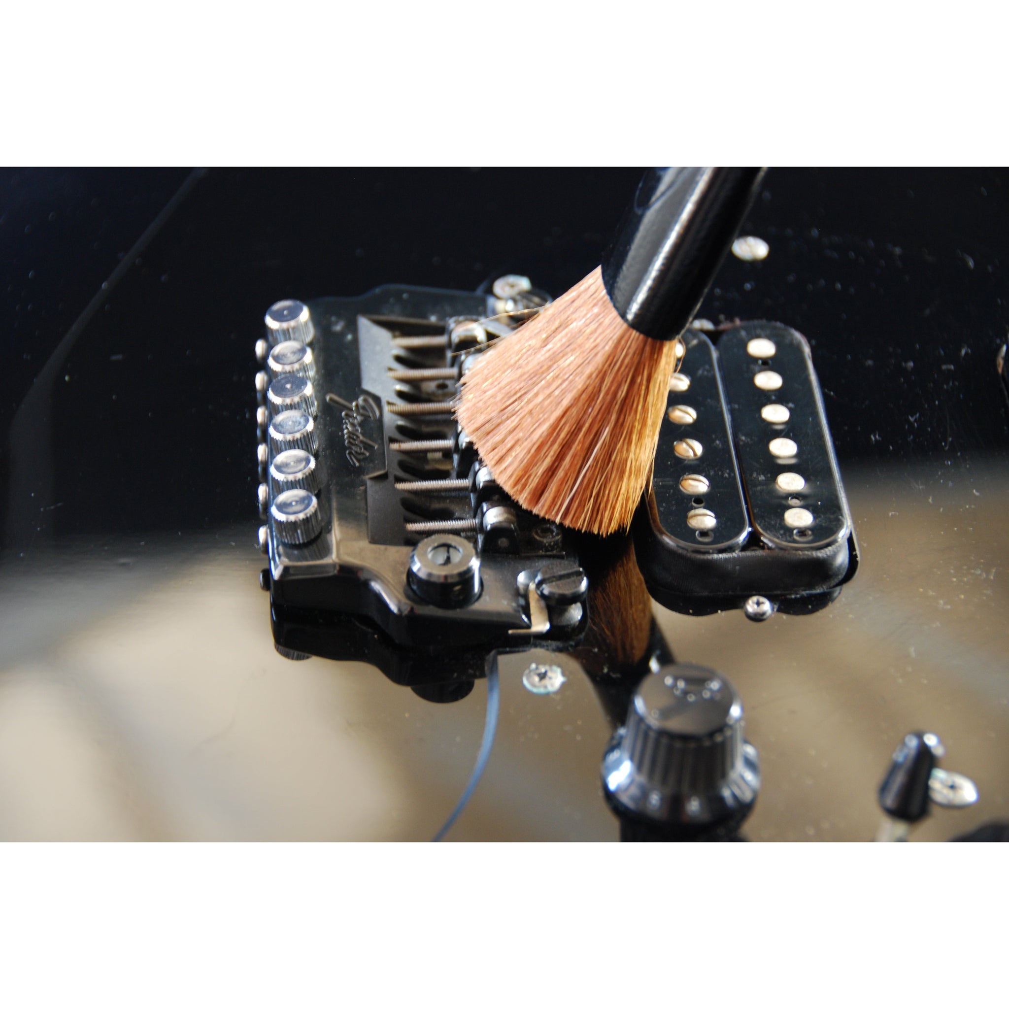 Music Nomad MN205 The Nomad Tool - String, Surface & Hardware Cleaning – Easy  Music Center