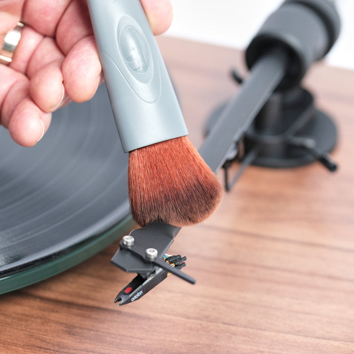 MusicNomad has launched a 6-in-1 vinyl cleaning kit