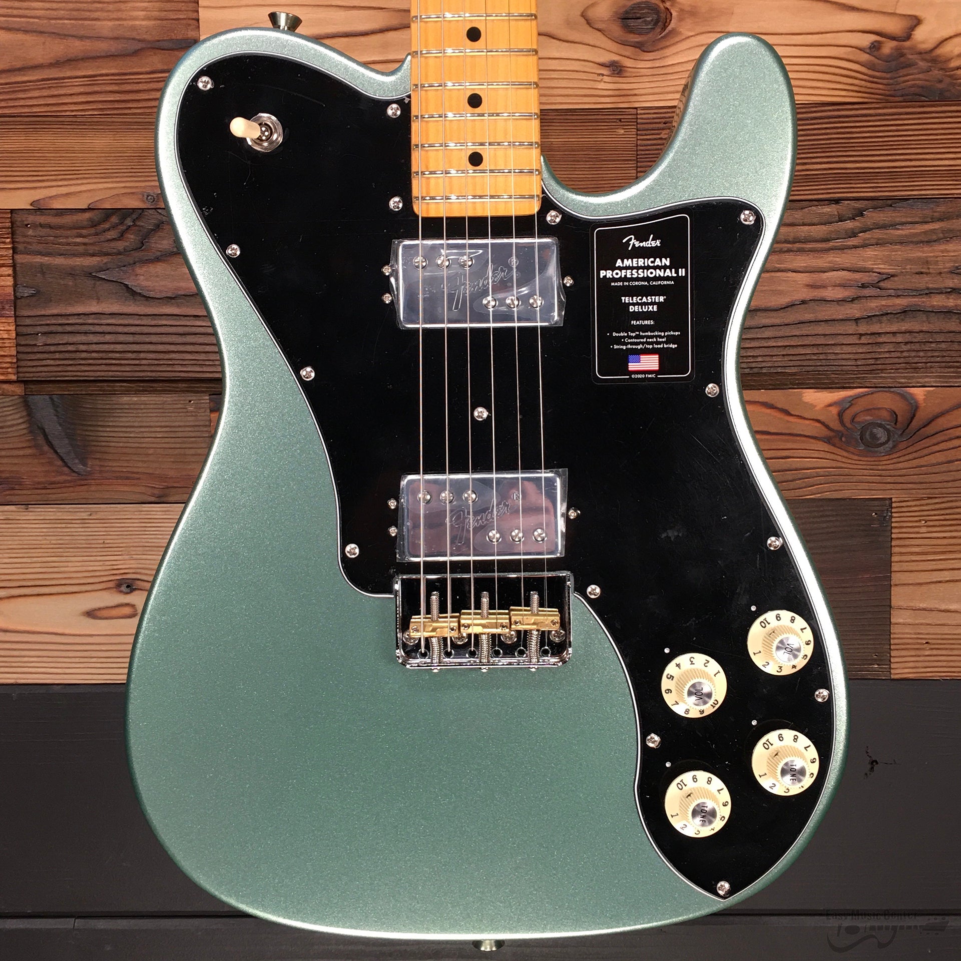 Fender 011-3962-718 American Pro II Tele Deluxe, Maple Fingerboard