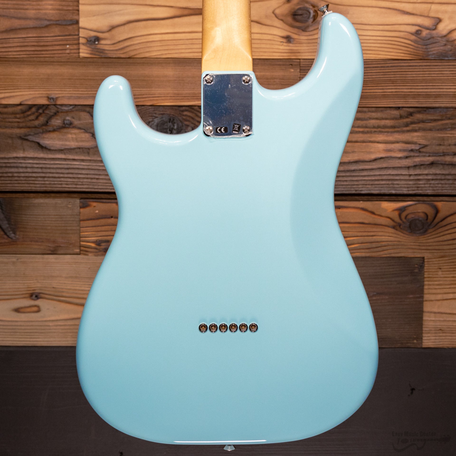 Fender 014-0922-304 Noventa Strat, P90 SS, MN, Daphne Blue