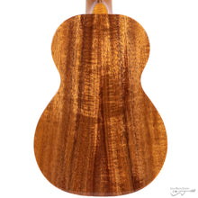 Load image into Gallery viewer, Kamaka HF-2D Deluxe Concert Ukulele (#210313)-Easy Music Center
